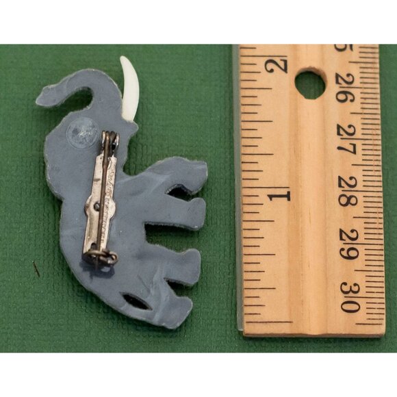 Vintage Cute Elephant Brooch, K26 - Picture 2 of 2